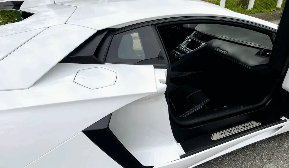 アヴェンタドール